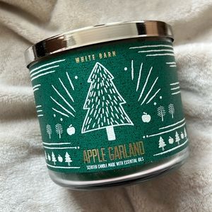 Apple Garland Bath & Body Works 3 Wick Candle - 14.5 oz